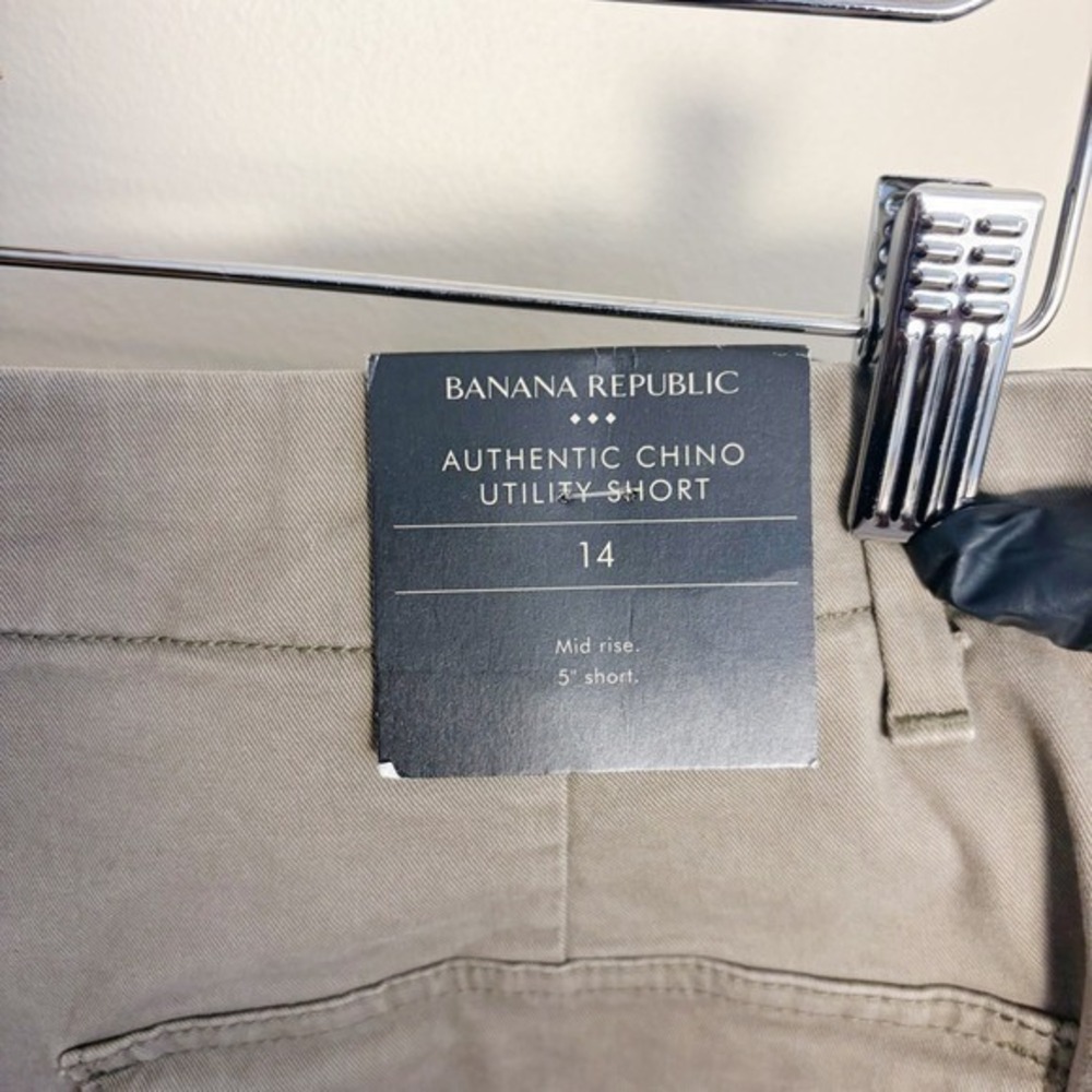 Banana Republic Shorts Womens 14 Green Authentic Chino Utility Short Mid Rise 5" - Picture 4 of 8